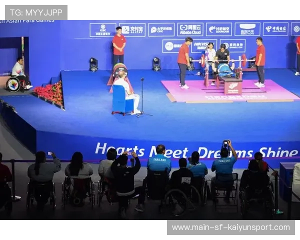 赛事期间增设无障碍观赛通道提升观众便利性，无障碍观赛什么意思